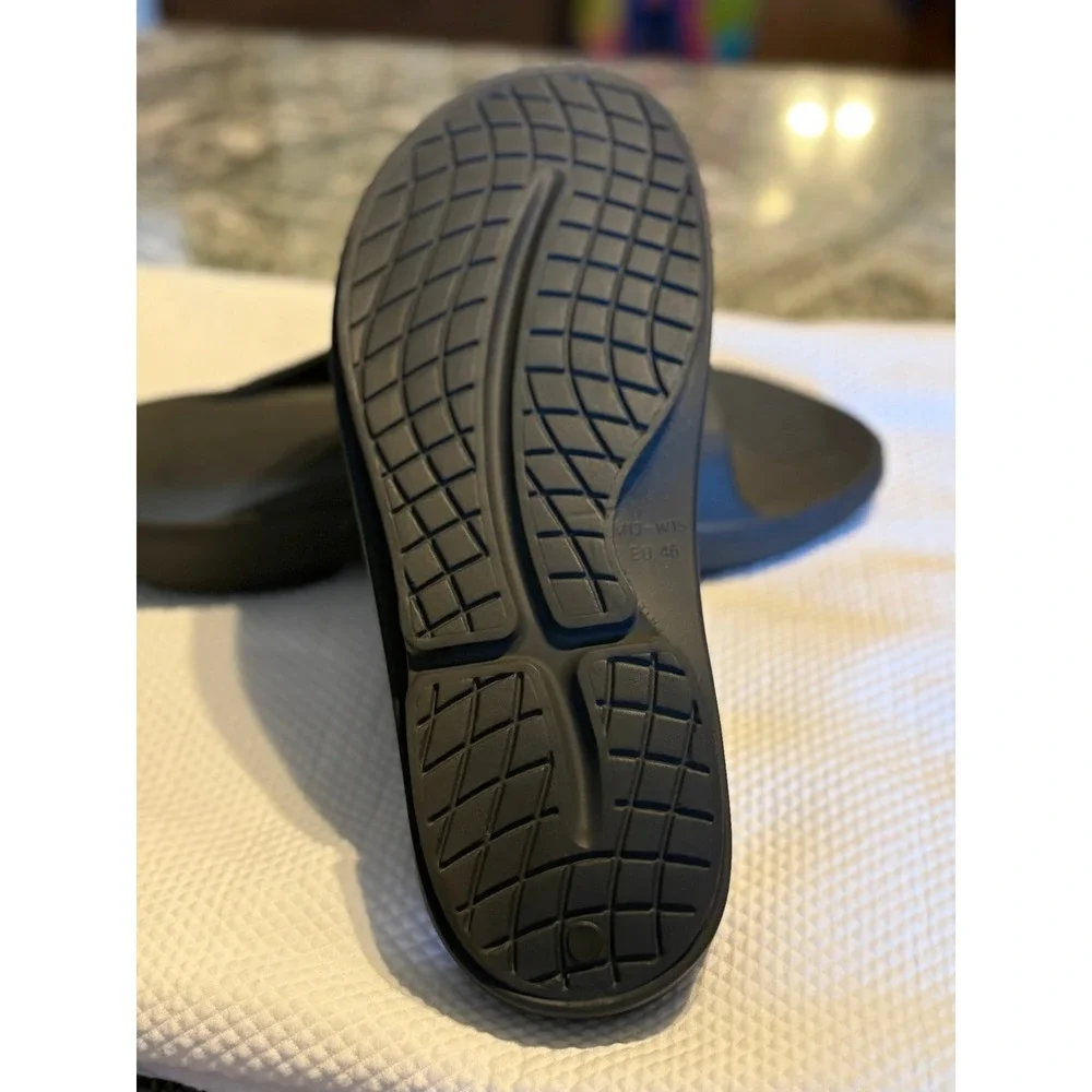 OOFOS OOAH Slides Mens Size M13‎ W15 EU 46 Black Comfort Recovery Sandals